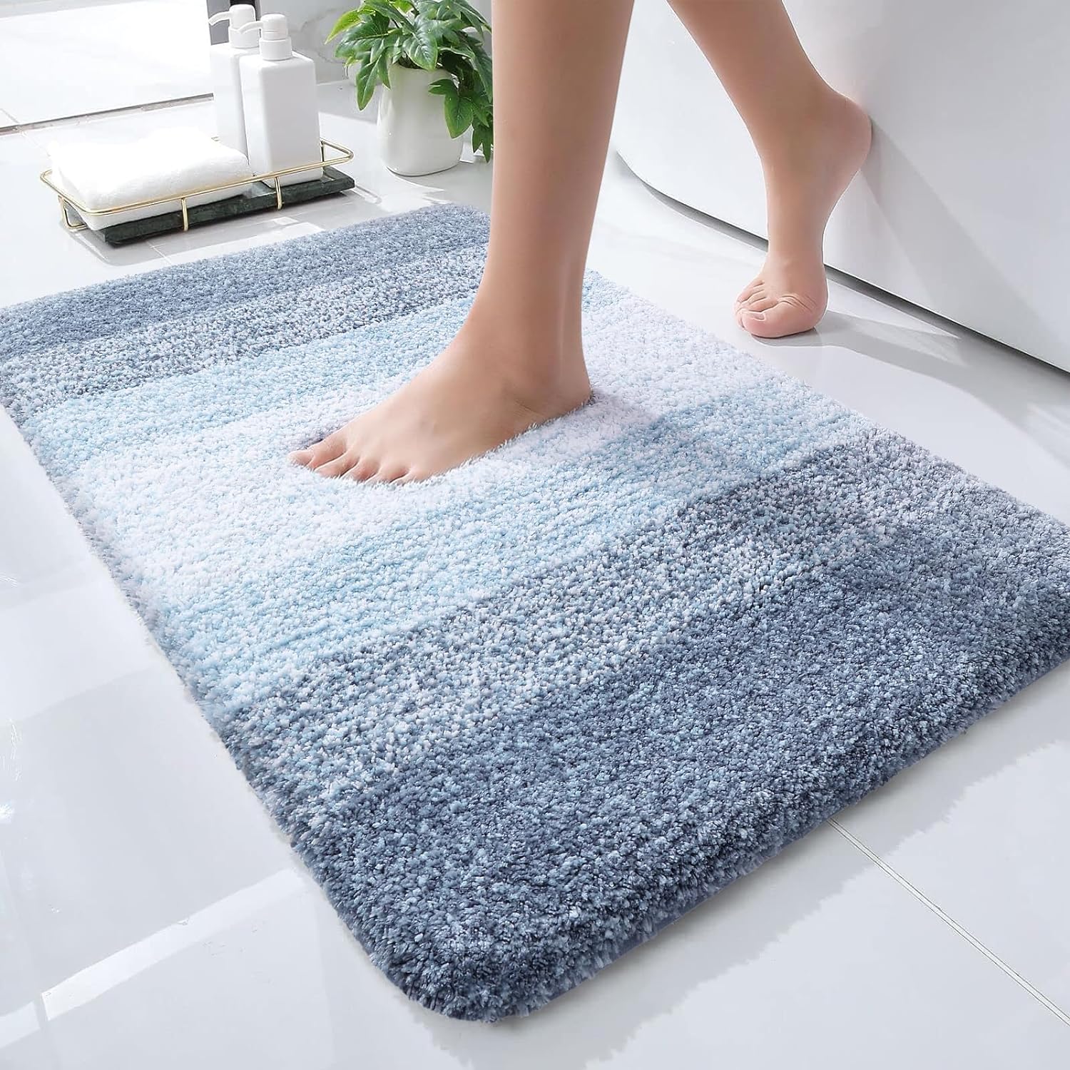 Soft and Absorbent Microfiber Bath Rugs