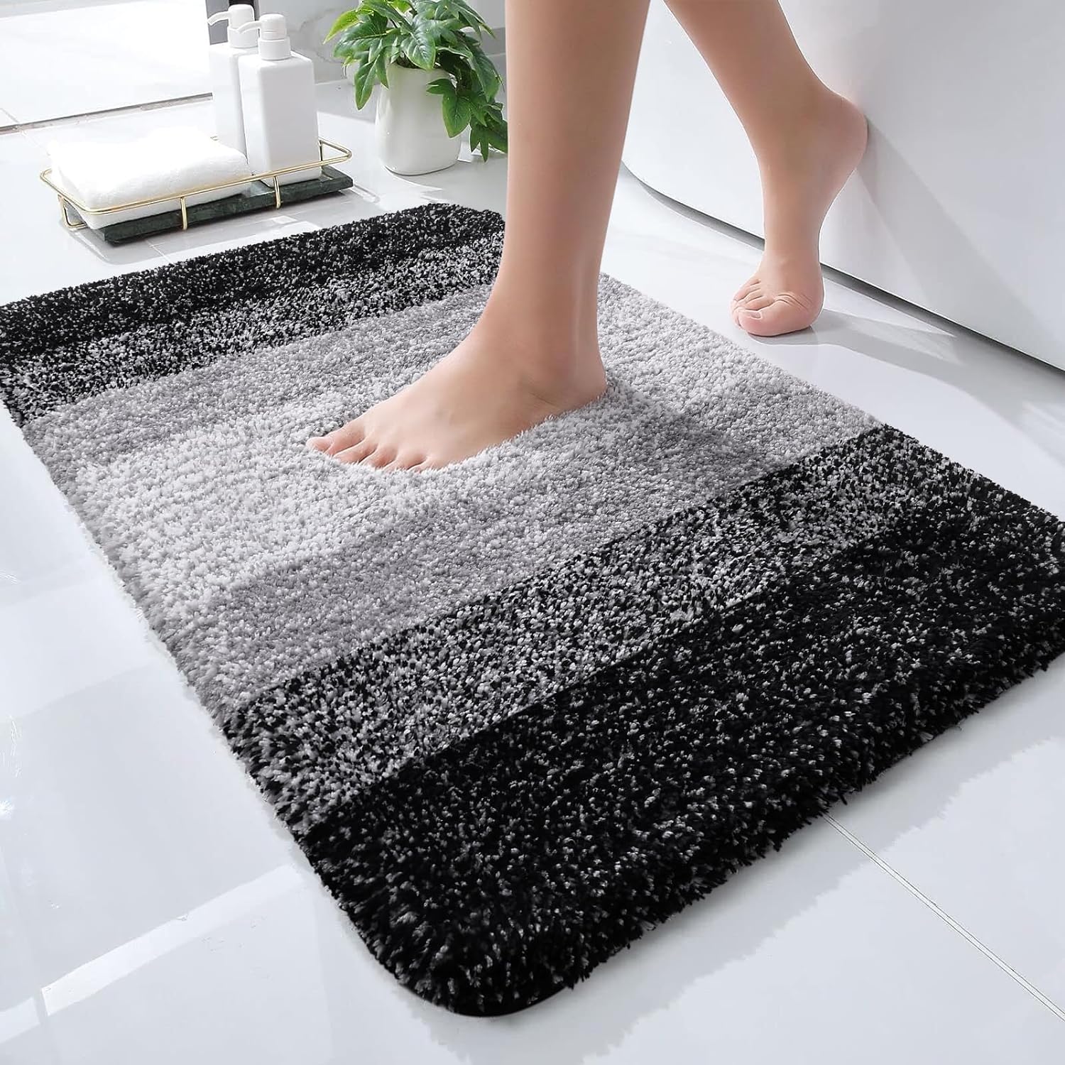 Soft and Absorbent Microfiber Bath Rugs