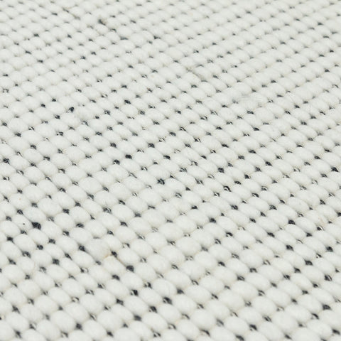 Tapis en pure laine tissée à la main